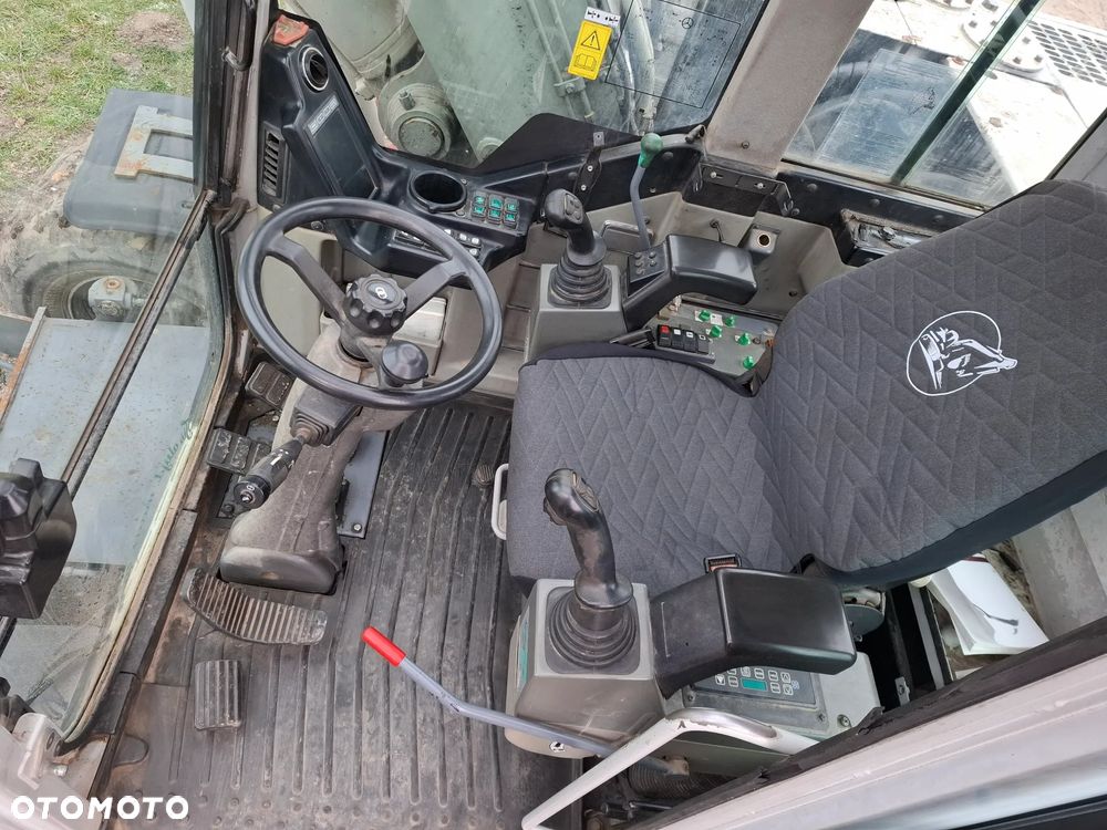 Takeuchi TB1160W - 10