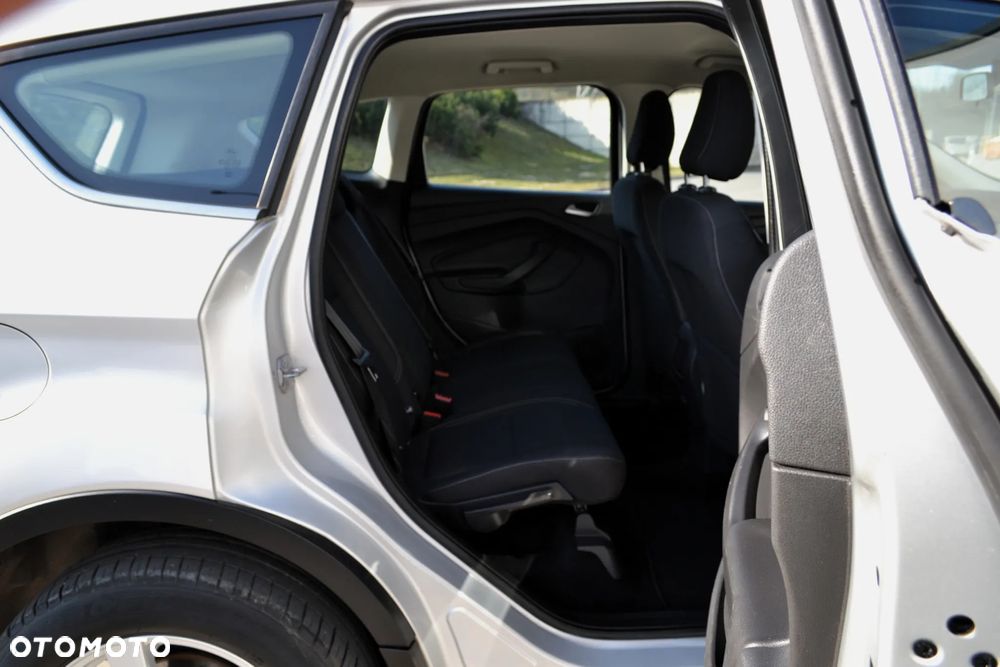 Ford Kuga 2.0 TDCi 4WD Trend - 12