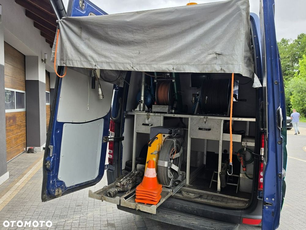 Mercedes-Benz Sprinter - 10