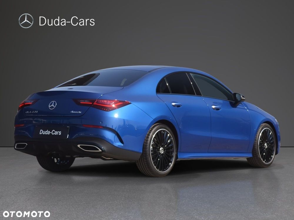 Mercedes-Benz CLA 220 4-Matic AMG Line 7G-DCT - 2