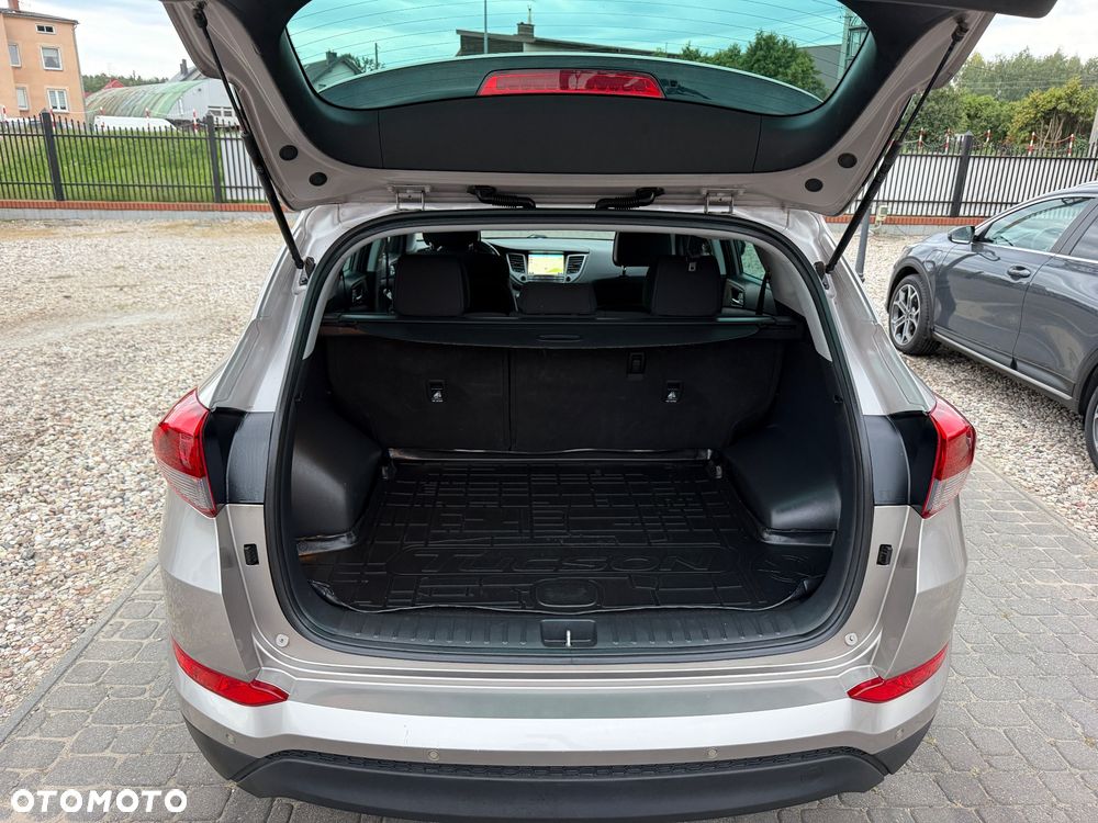 Hyundai Tucson 1.7 CRDI BlueDrive Style 2WD DCT - 19