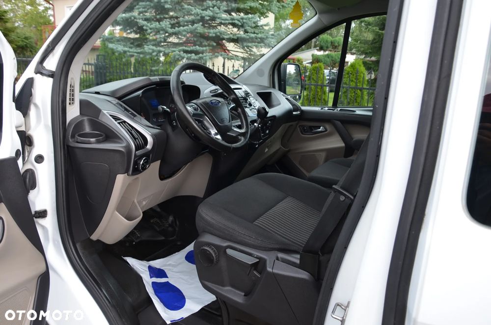 Ford TRANSIT CUSTOM - 19