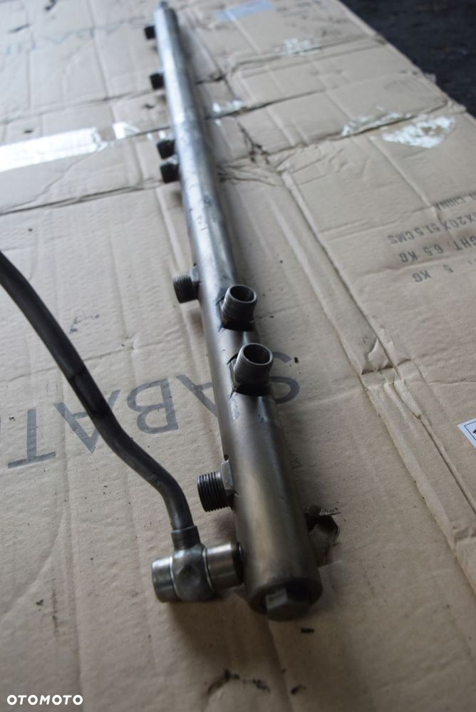 LISTWA SZYNA PALIWOWA WTRYSK ACTROS MP4 - 8