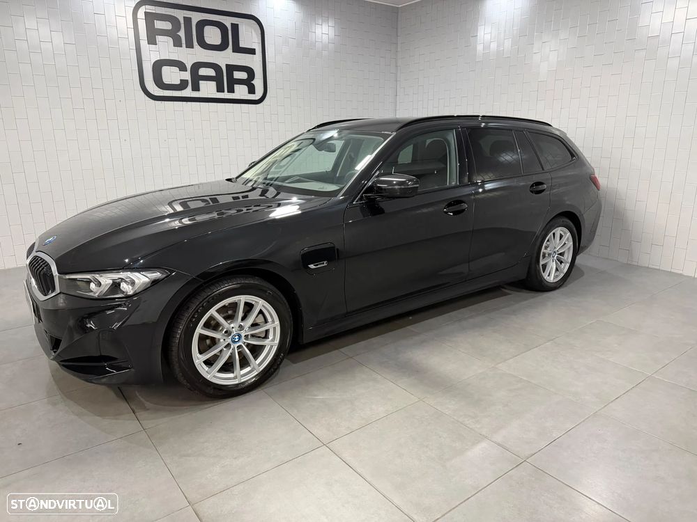 BMW 320 2023 photo 3