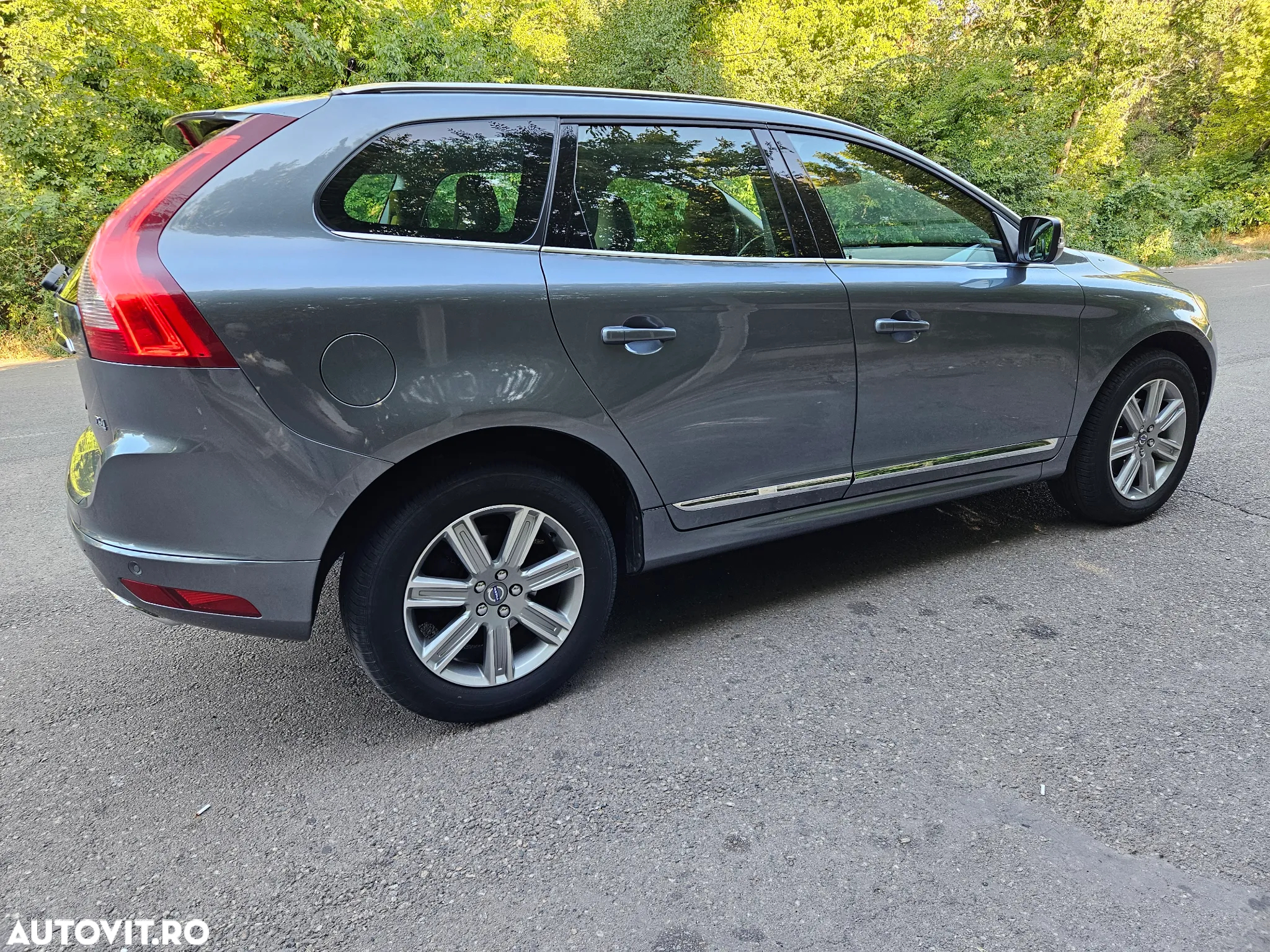 Volvo XC 60 D4 Geartronic Summum - 17