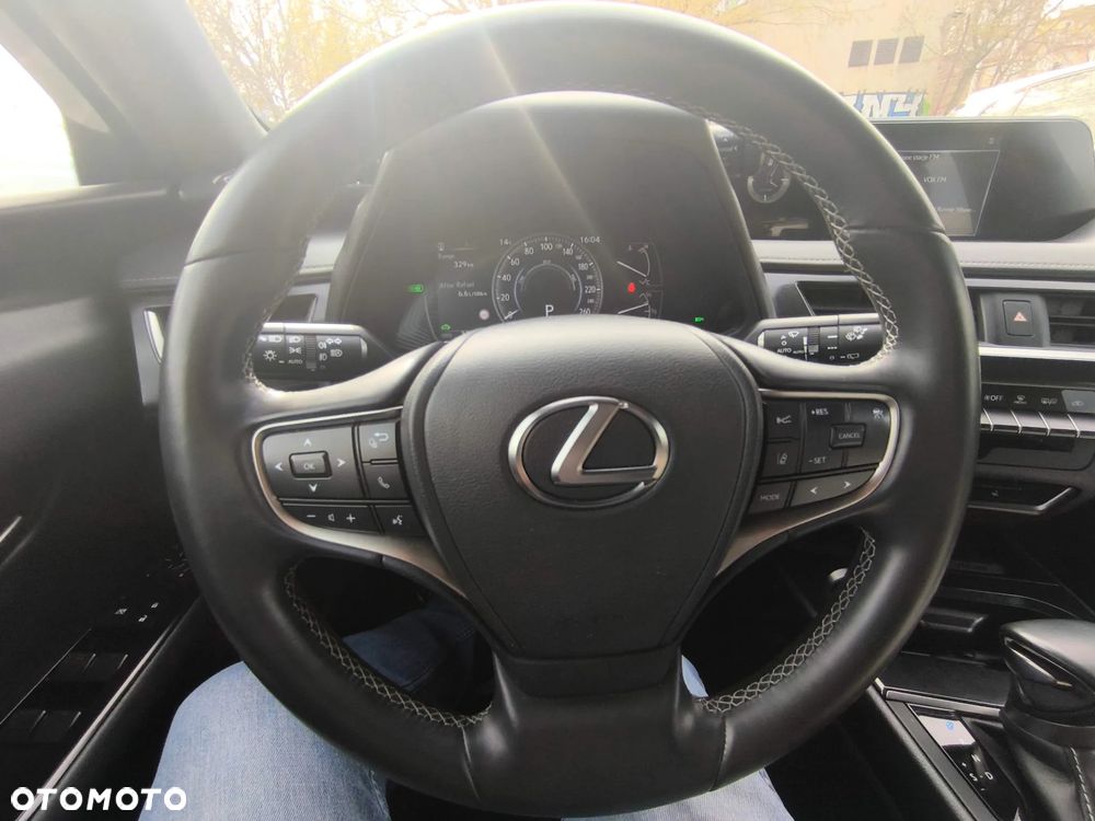 Lexus UX 250h Elegance 2WD - 22