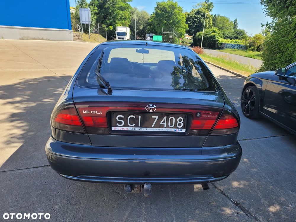 Toyota Corolla 1.6 16V GLi - 17