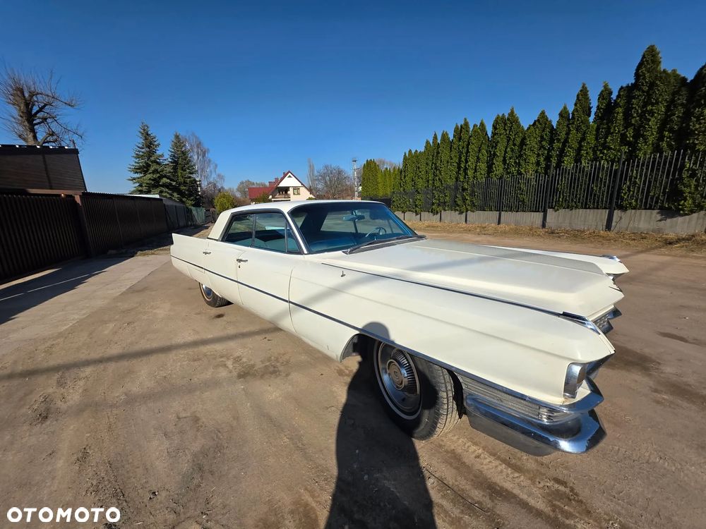 Cadillac Deville - 2