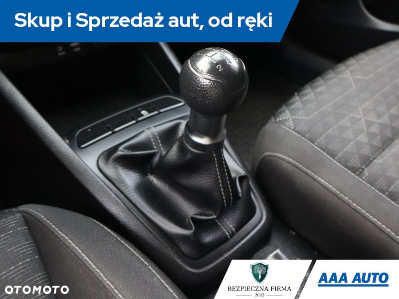 Kia Rio - 14