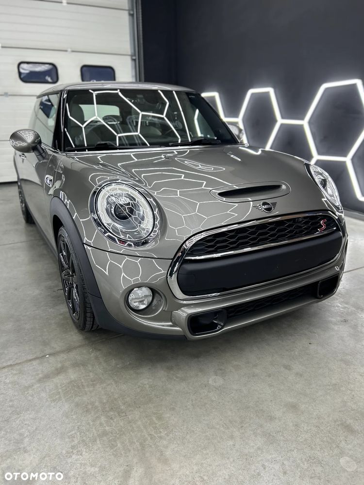 MINI John Cooper Works - 3