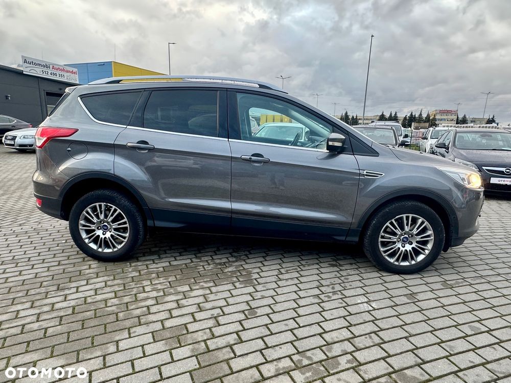Ford Kuga 2.0 TDCi 2x4 Titanium - 8