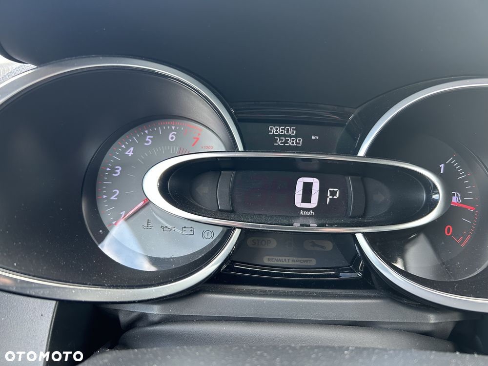 Renault Clio 1.6 R.S 200 EDC - 27