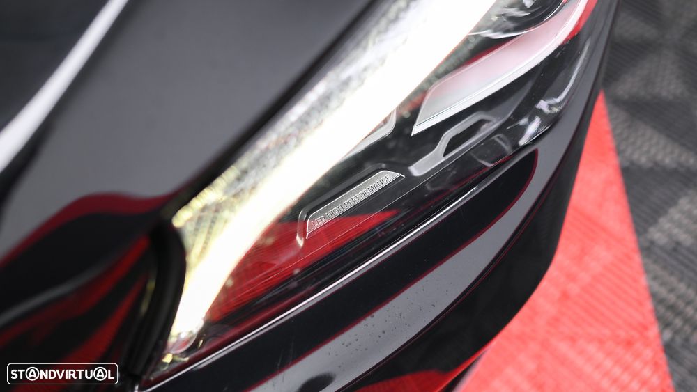 Mercedes-Benz CLA 200 d Shooting Brake Urban Aut. - 27