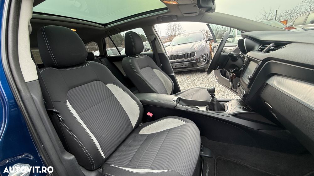 Toyota Avensis 2.0 D-4D Executive - 14