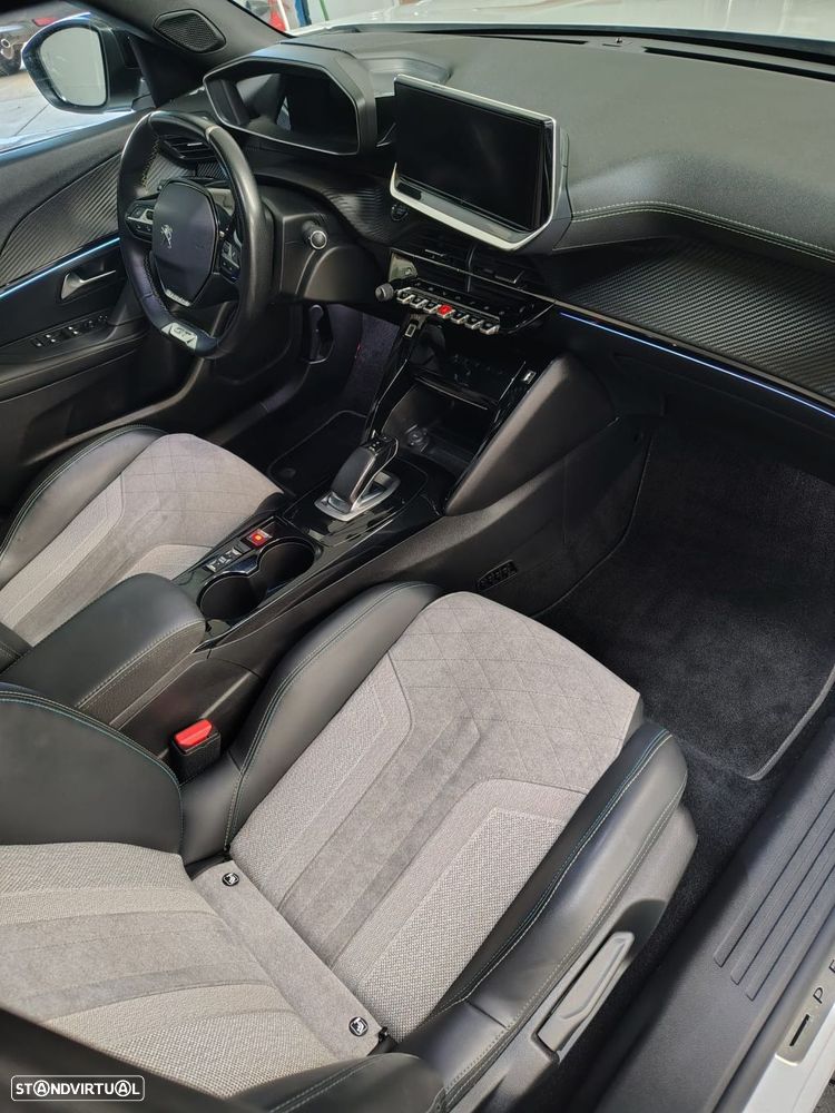 Peugeot 2008 - 24