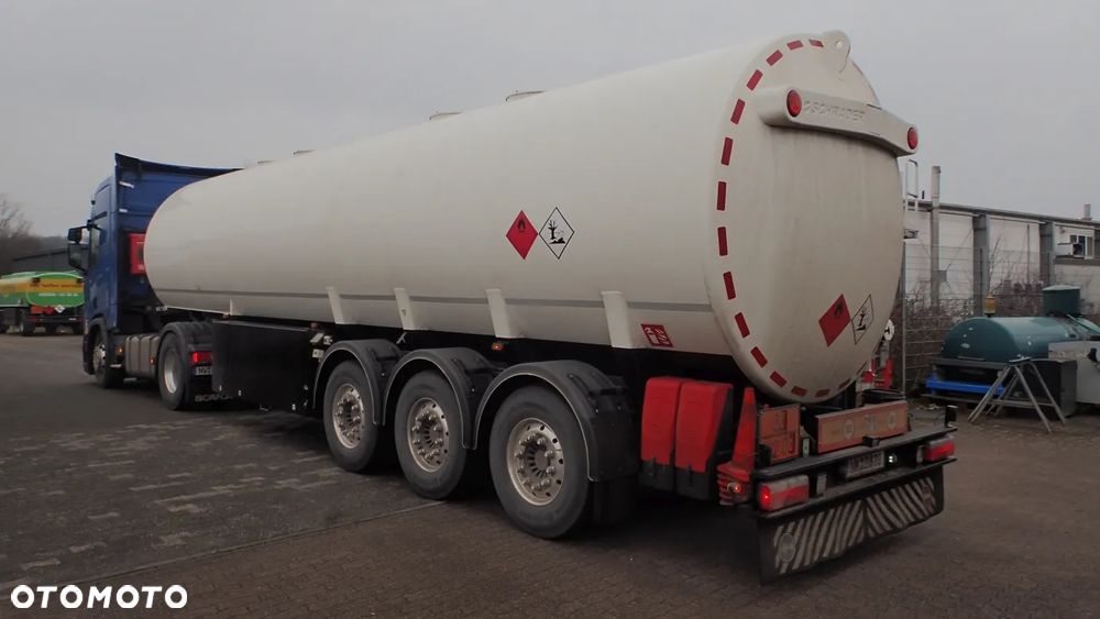 Mercedes-Benz 2543 - 15