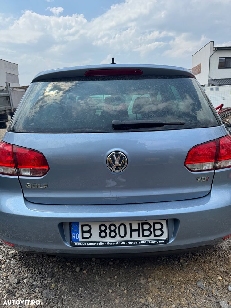 Volkswagen Golf - 18