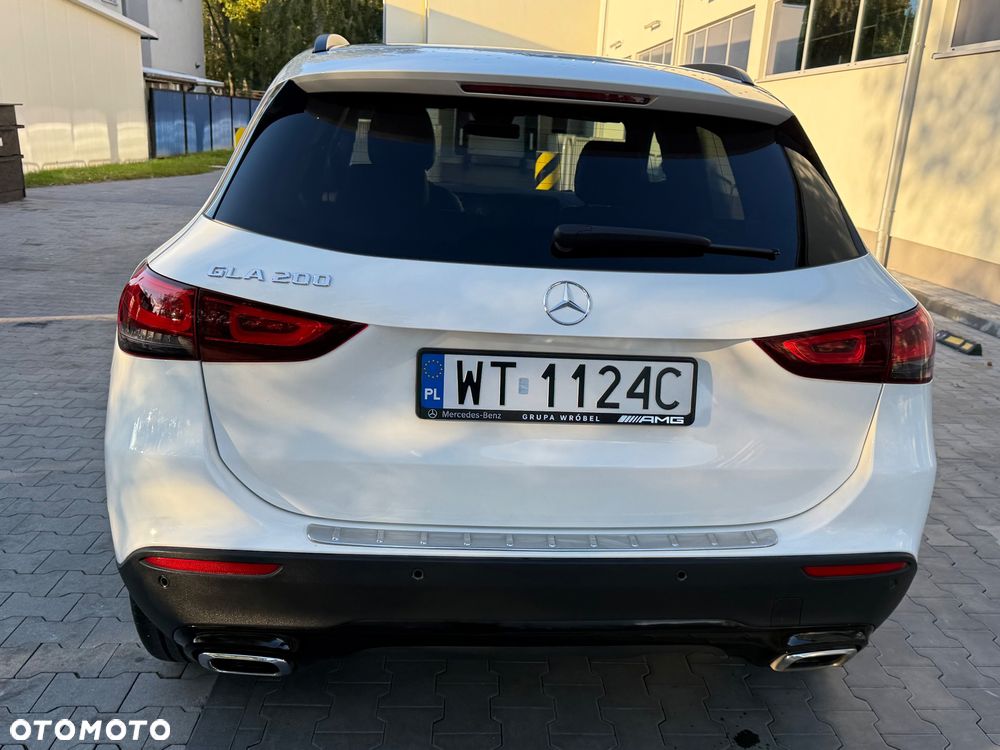 Mercedes-Benz GLA 200 Business Edition - 10