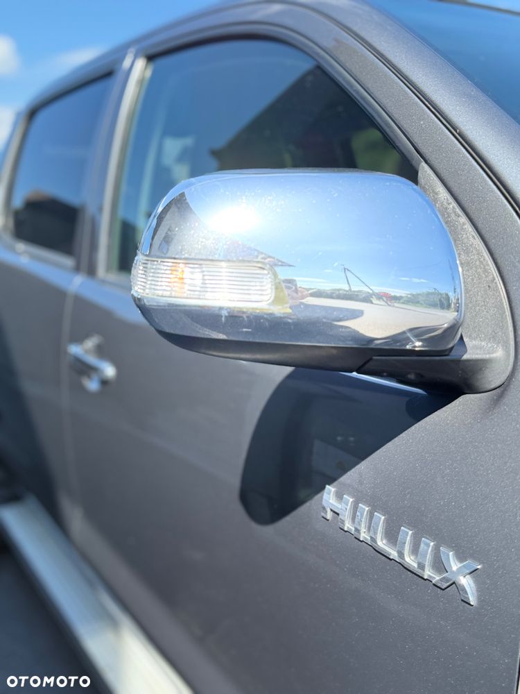 Toyota Hilux 3.0 D-4D SR5 - 5
