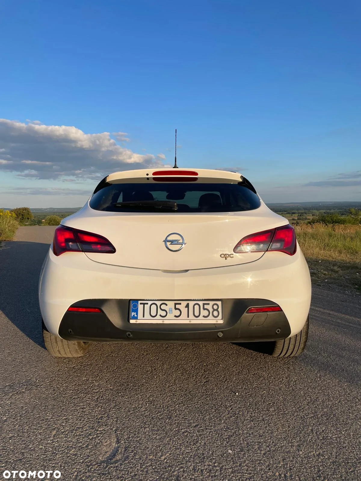 Opel Astra IV GTC 1.7 CDTI Sport S&S - 8