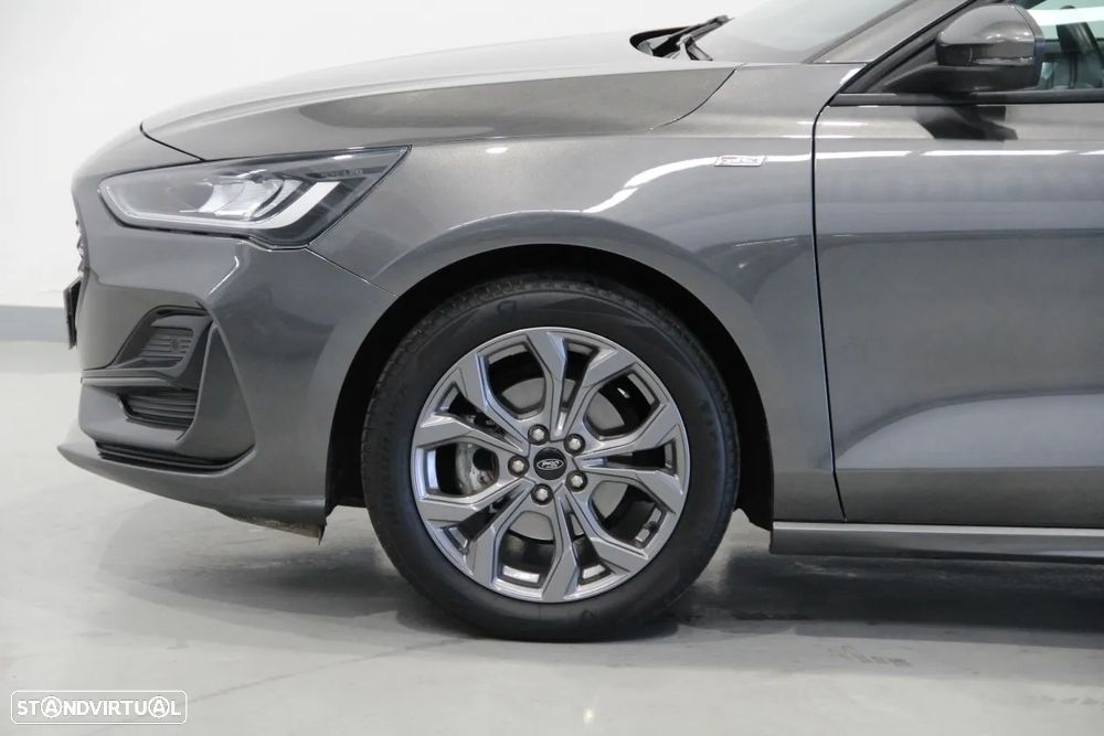 Ford Focus 1.0 EcoBoost MHEV ST-Line - 3
