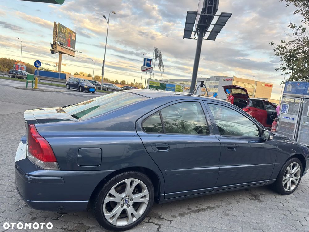 Volvo S60 2.5T Rubin - 5