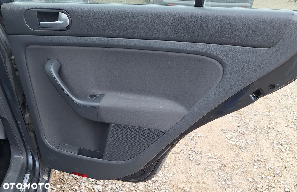 BOCZKI,TAPICERKA DRZWI 4X- VW GOLF V PLUS /EUROPA - 2