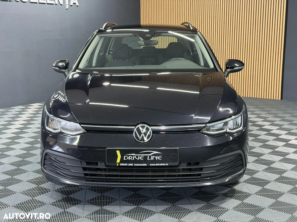 Volkswagen Golf 1.0 eTSI DSG MHEV Life - 2