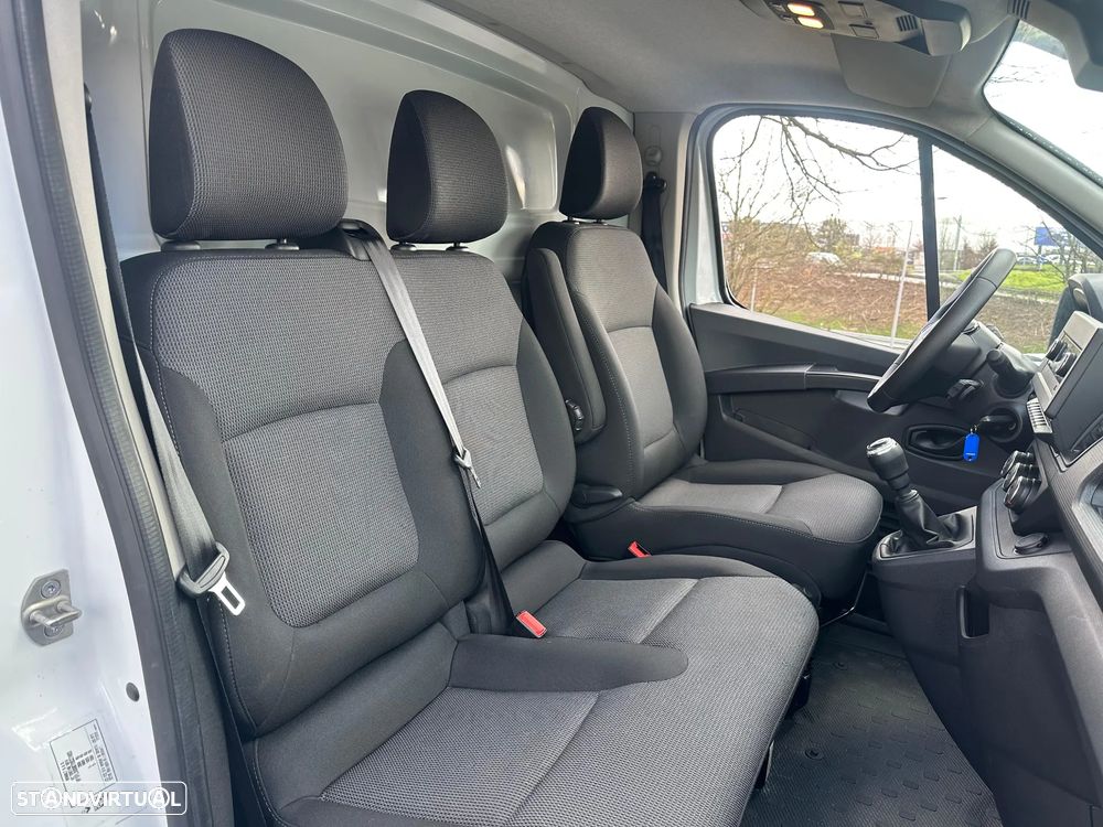 Renault Trafic 2.0DCi 130cv L1H1 - 18