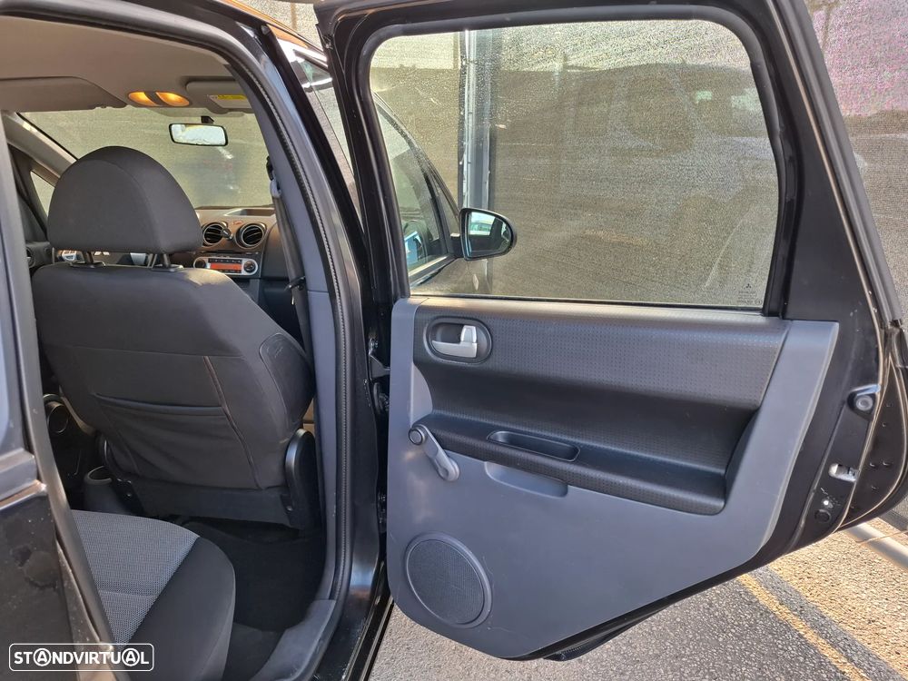 Mitsubishi Colt 1.1 Inform RCD - 39