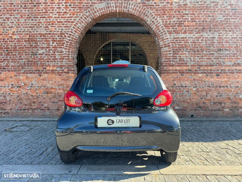 Toyota Aygo 1.0 + AC - 5