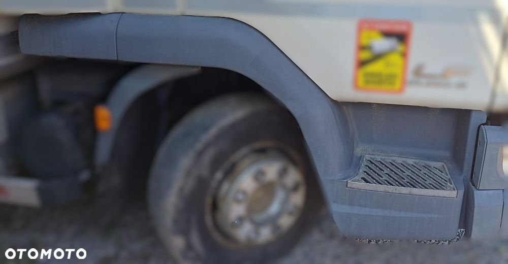 STOPIEŃ STOPNICA SCHODEK NADKOLE KABINY PRAWA DAF LF EURO 6 - 2