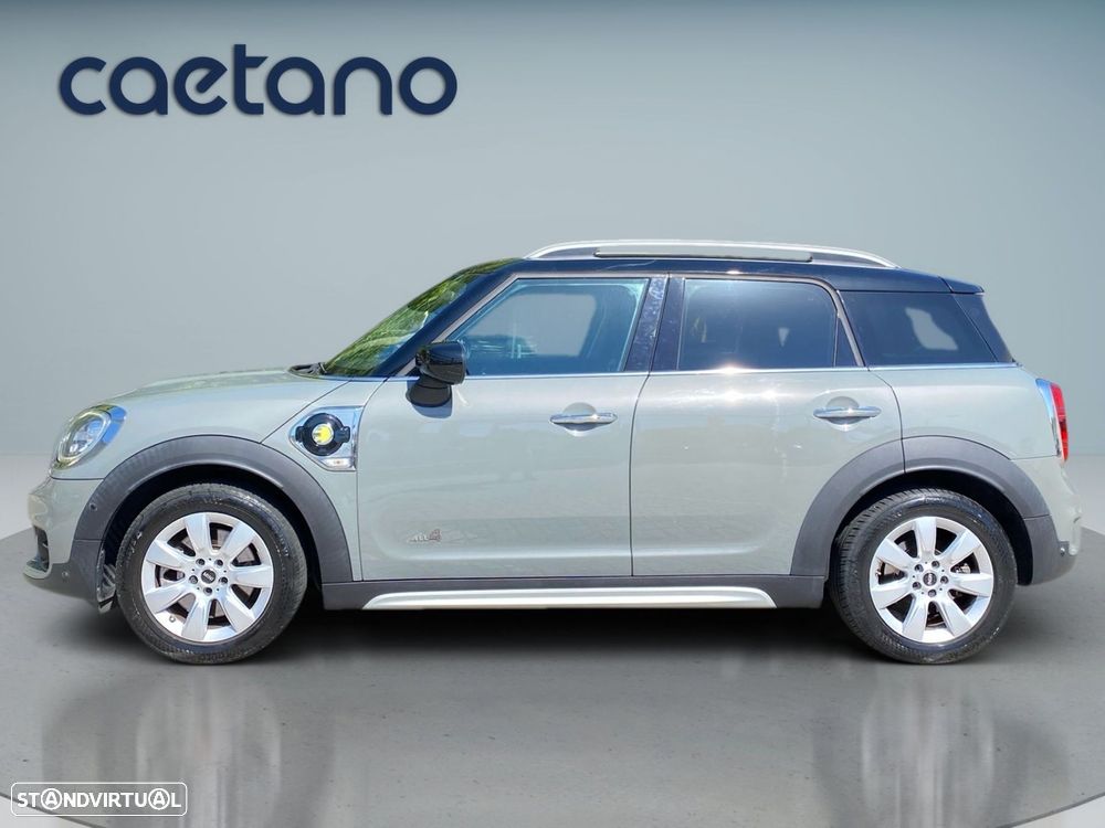 MINI Countryman Cooper SE ALL4 Classic Auto - 27