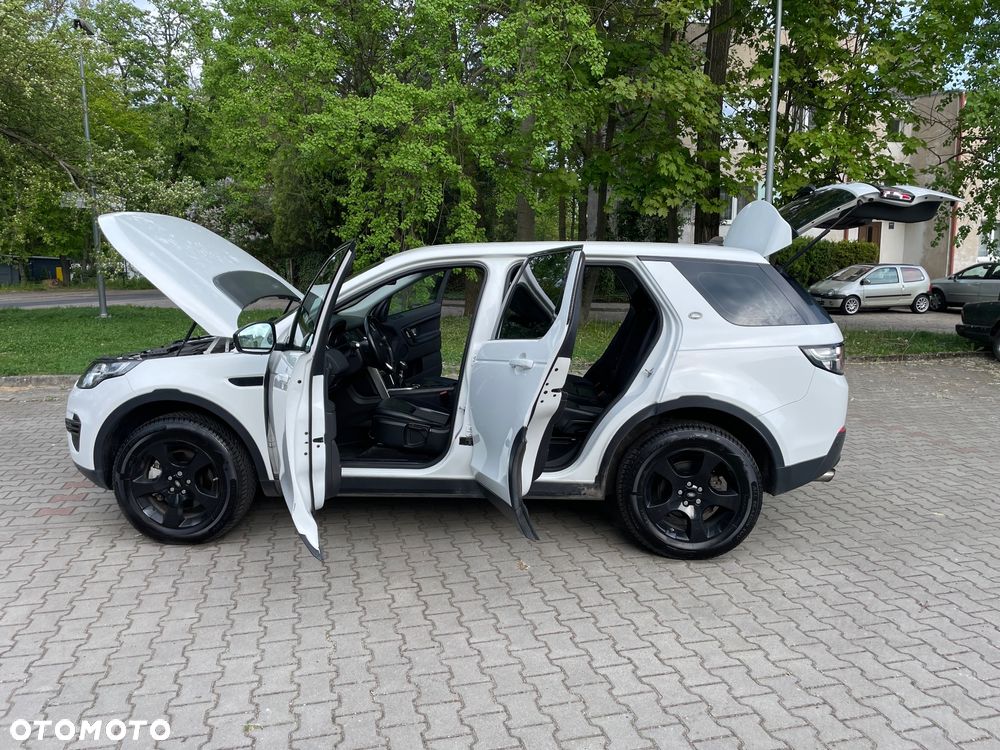 Land Rover Discovery Sport TD4 HSE Luxury - 13