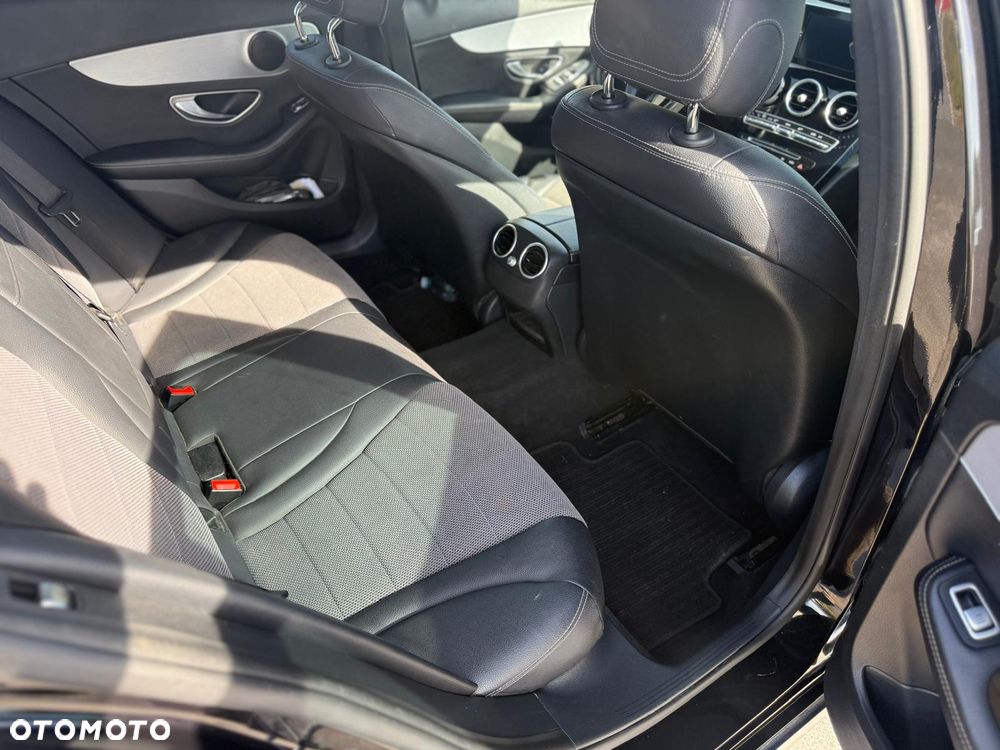 Mercedes-Benz Klasa C 180 d 9G-TRONIC - 8