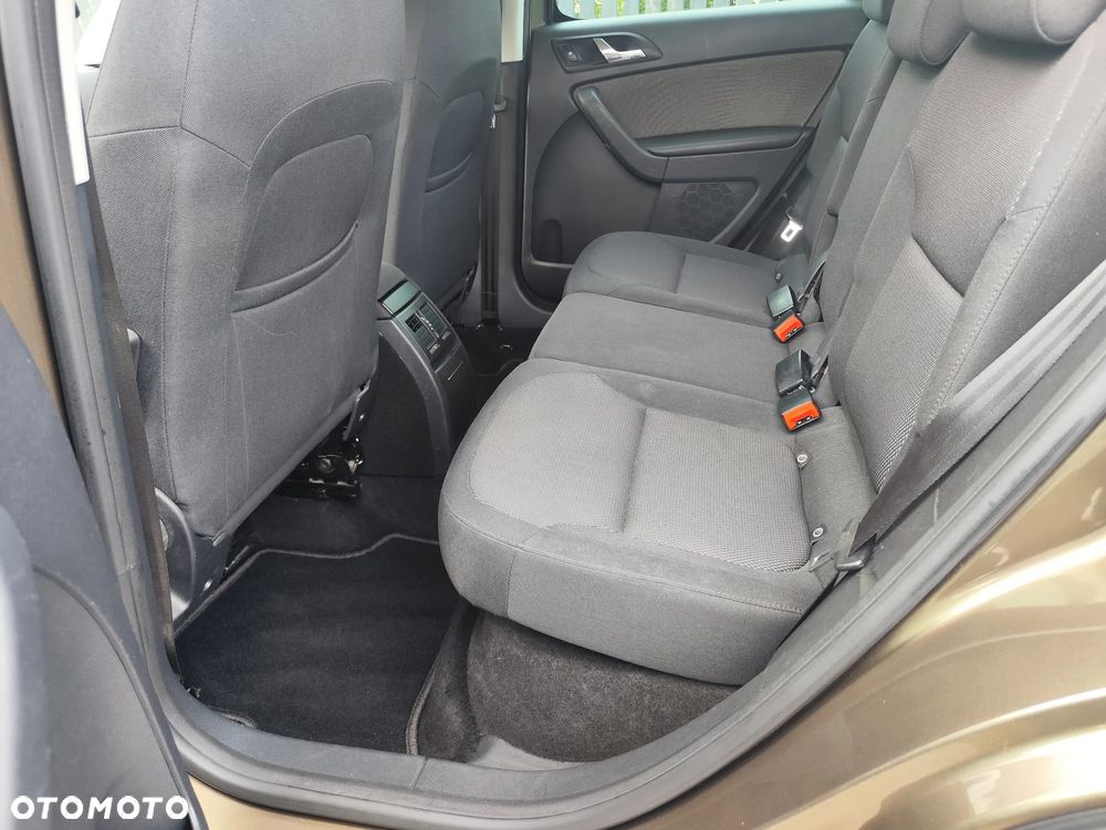 Skoda Yeti 2.0 TDI DSG 4x4 Elegance - 6