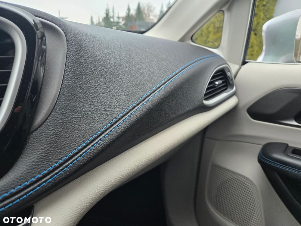 Chrysler Pacifica - 27