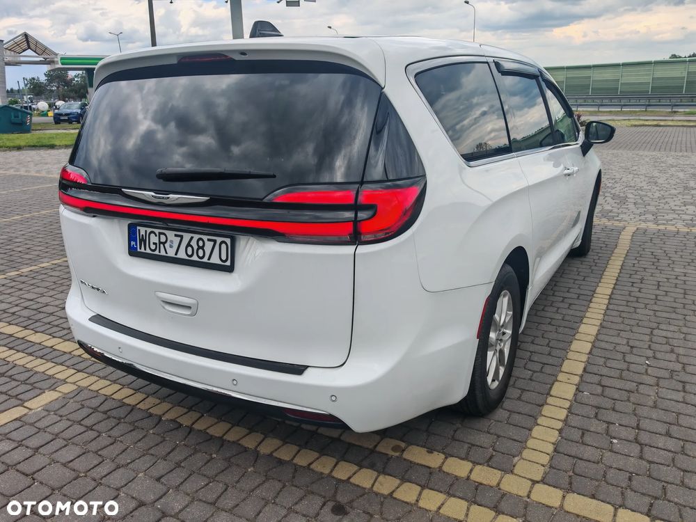 Chrysler Pacifica - 7