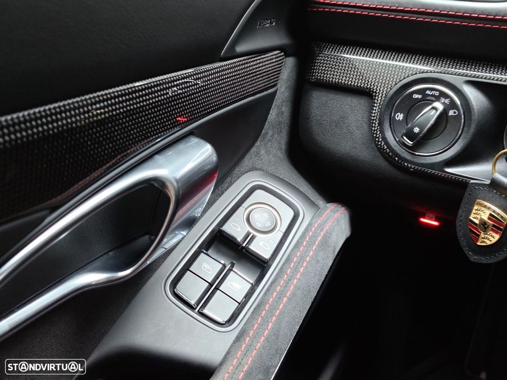 Porsche 718 Cayman GTS 4.0 - 24