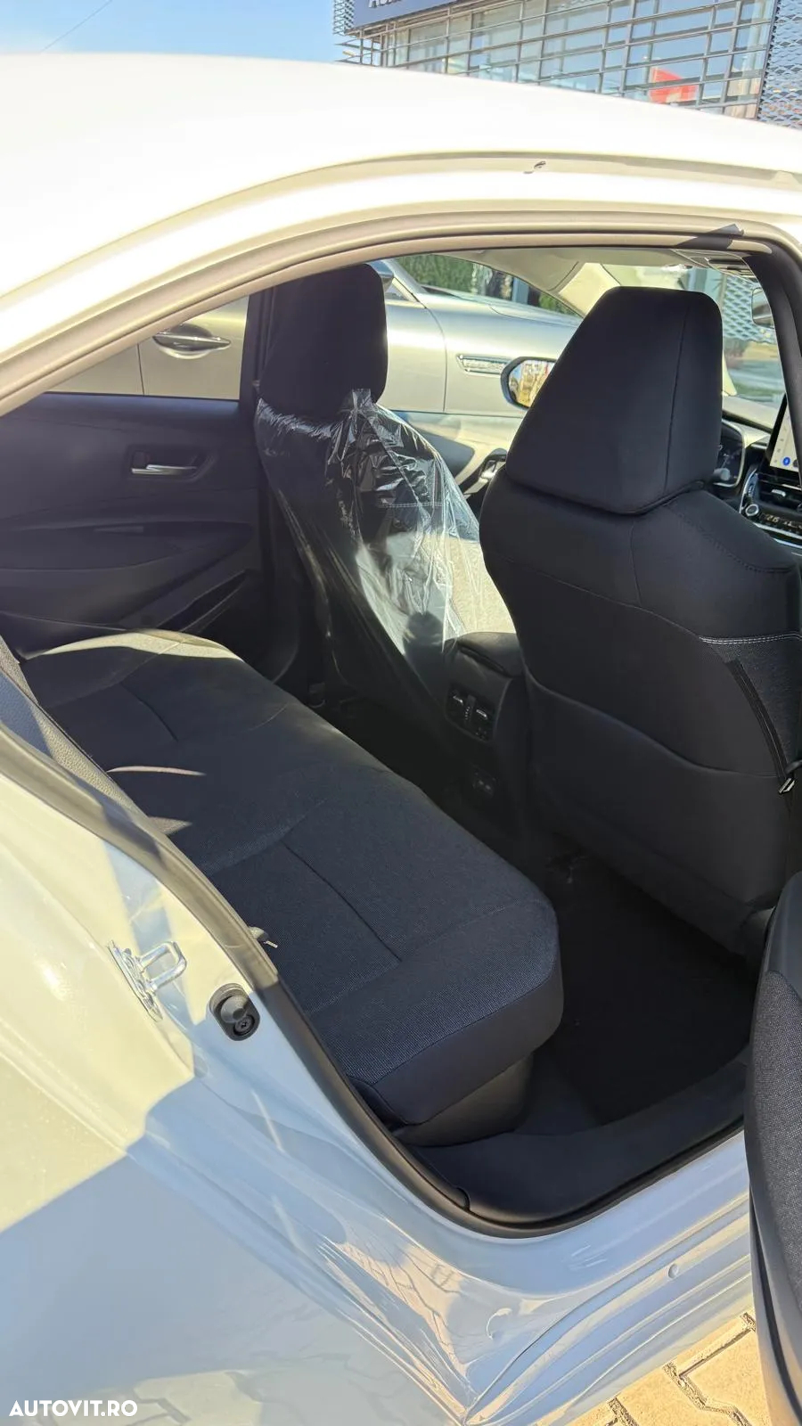 Toyota Corolla 1.8 HSD Dynamic - 18