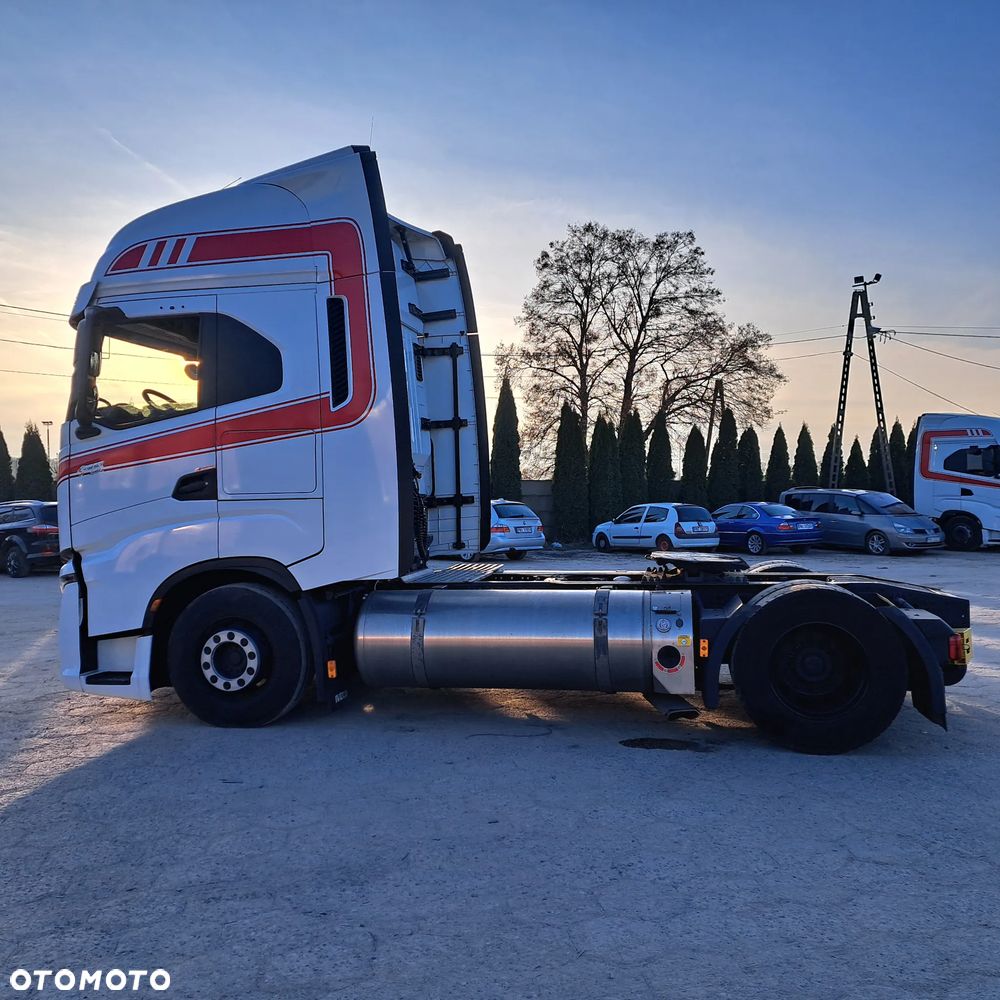 Iveco S-Way LNG - 8