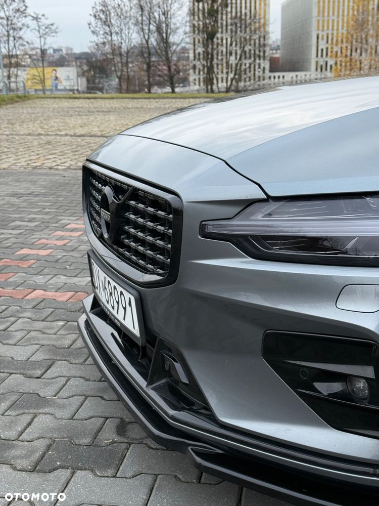 Volvo S60 T5 R-Design - 16