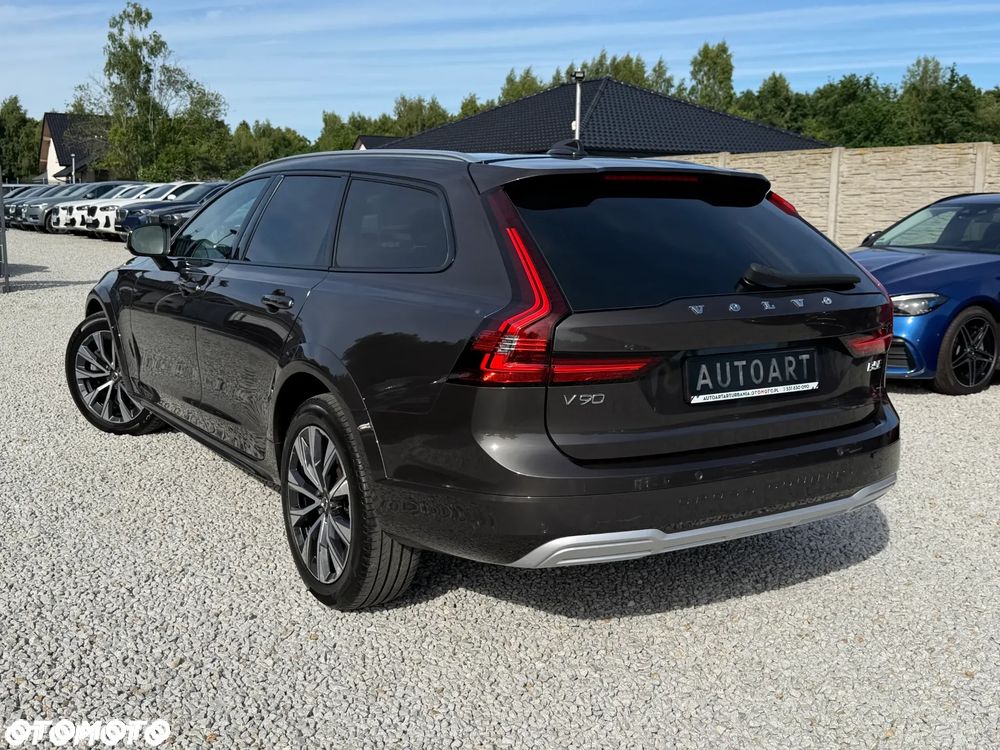 Volvo V90 Cross Country B5 D AWD Ultimate - 11