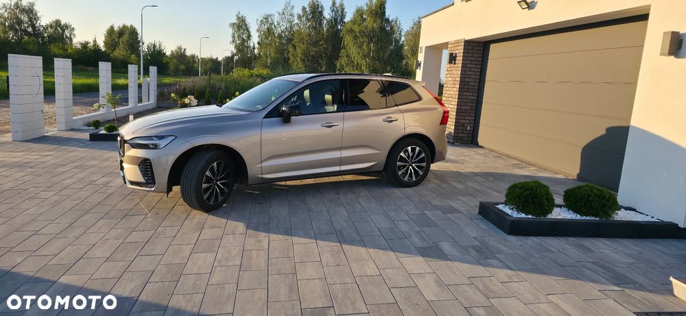 Volvo XC 60 B4 B Plus Dark - 14