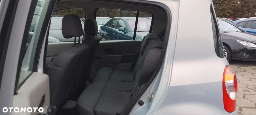 Renault Modus 1.6 16V Privilege - 15