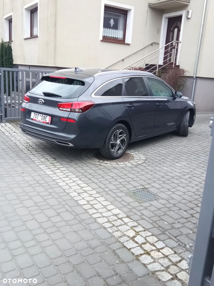 Hyundai i30 1.5 Intro - 5