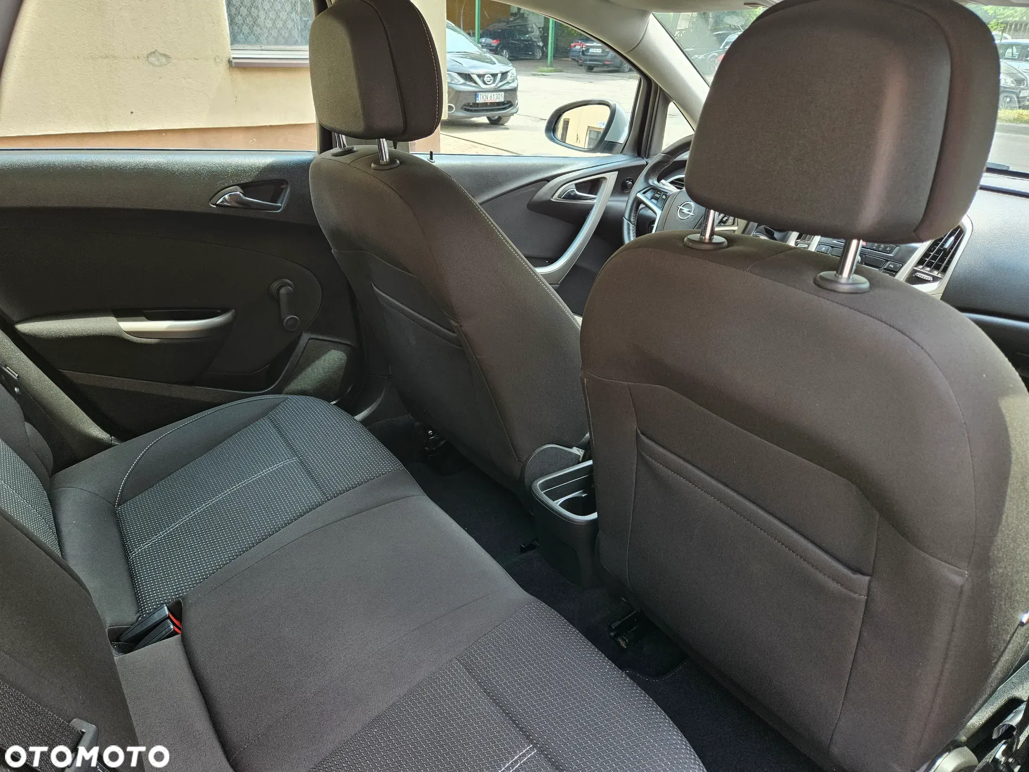 Opel Astra 1.4 Turbo Design Edition - 11