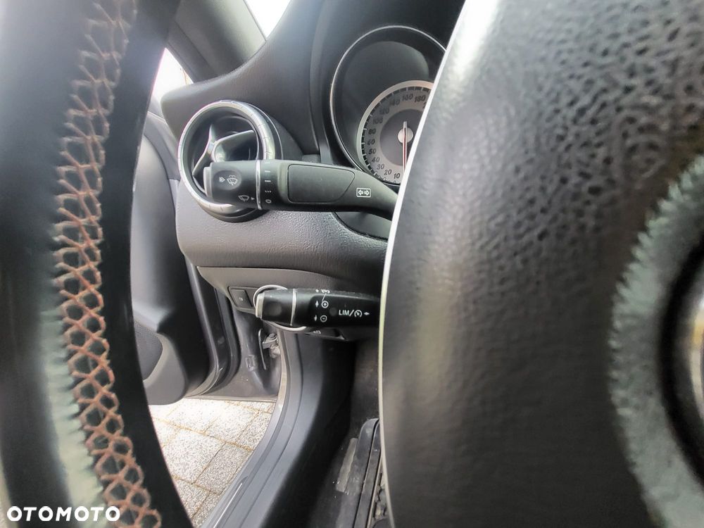 Mercedes-Benz CLA - 19