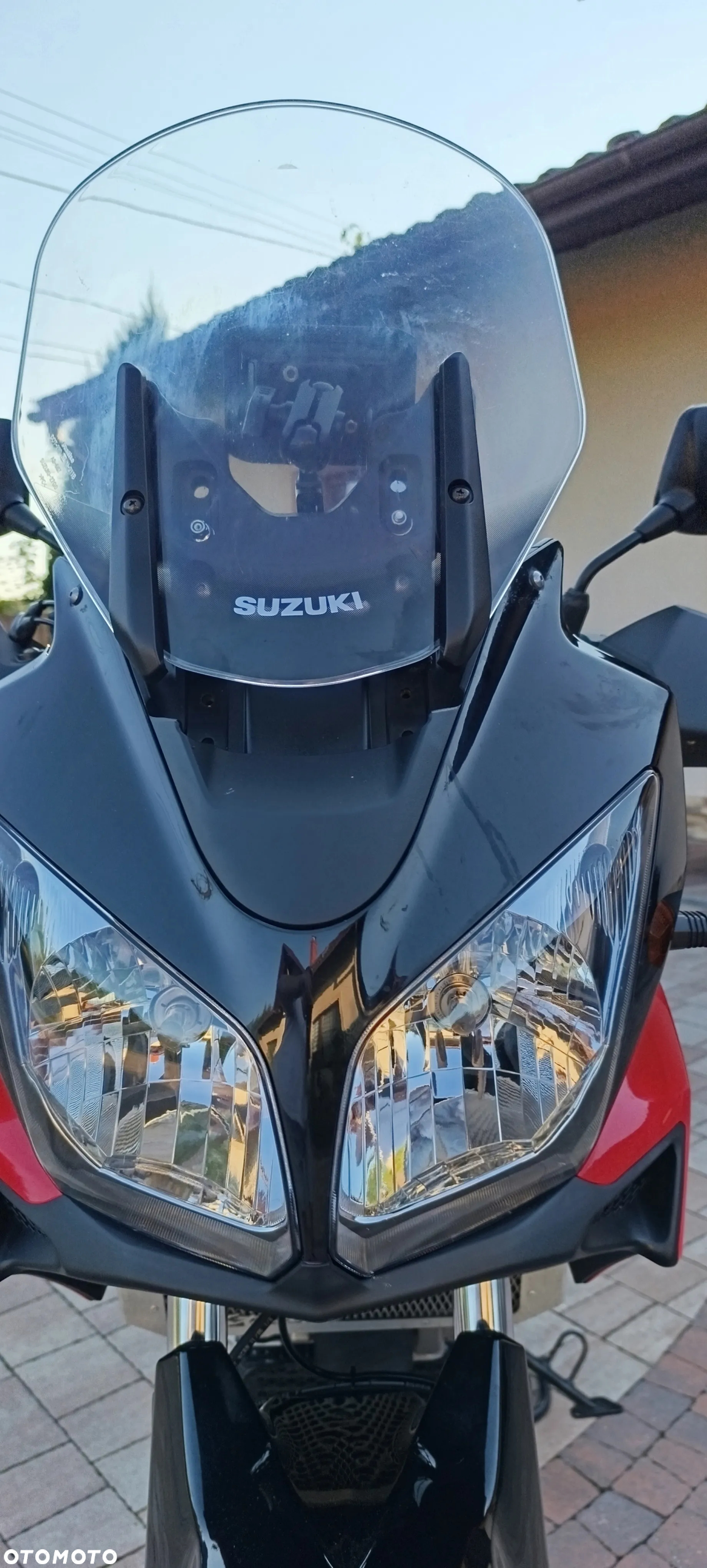Suzuki V-STROM - 16