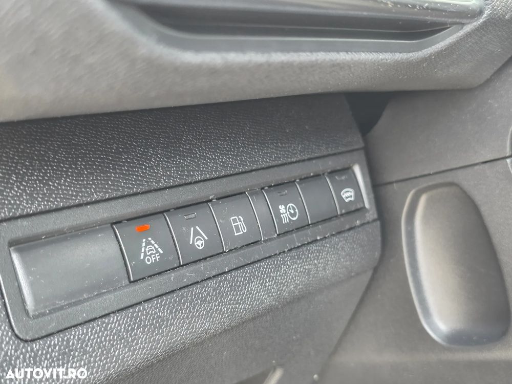 Peugeot 3008 225 e-EAT8 GT - 27